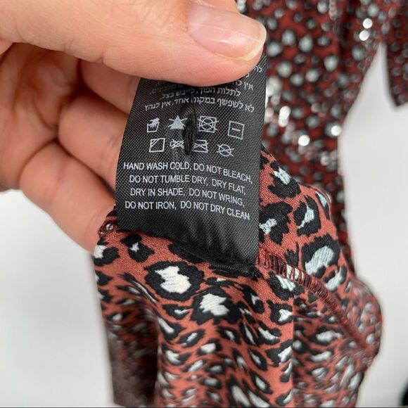 Sabina Musayev Kendra Animal Print Flowy Dolman Sleeves Maxi Dress with Pockets - Picture 7 of 9